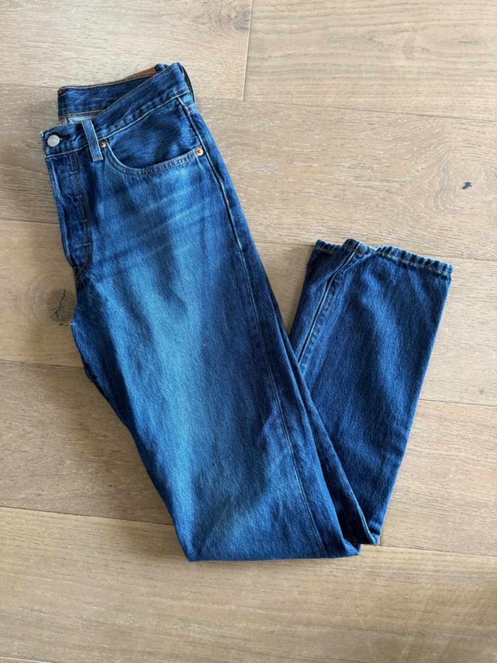 Levi’s 501 Original Fit in Market Sixth Street - Picture 2 of 5
